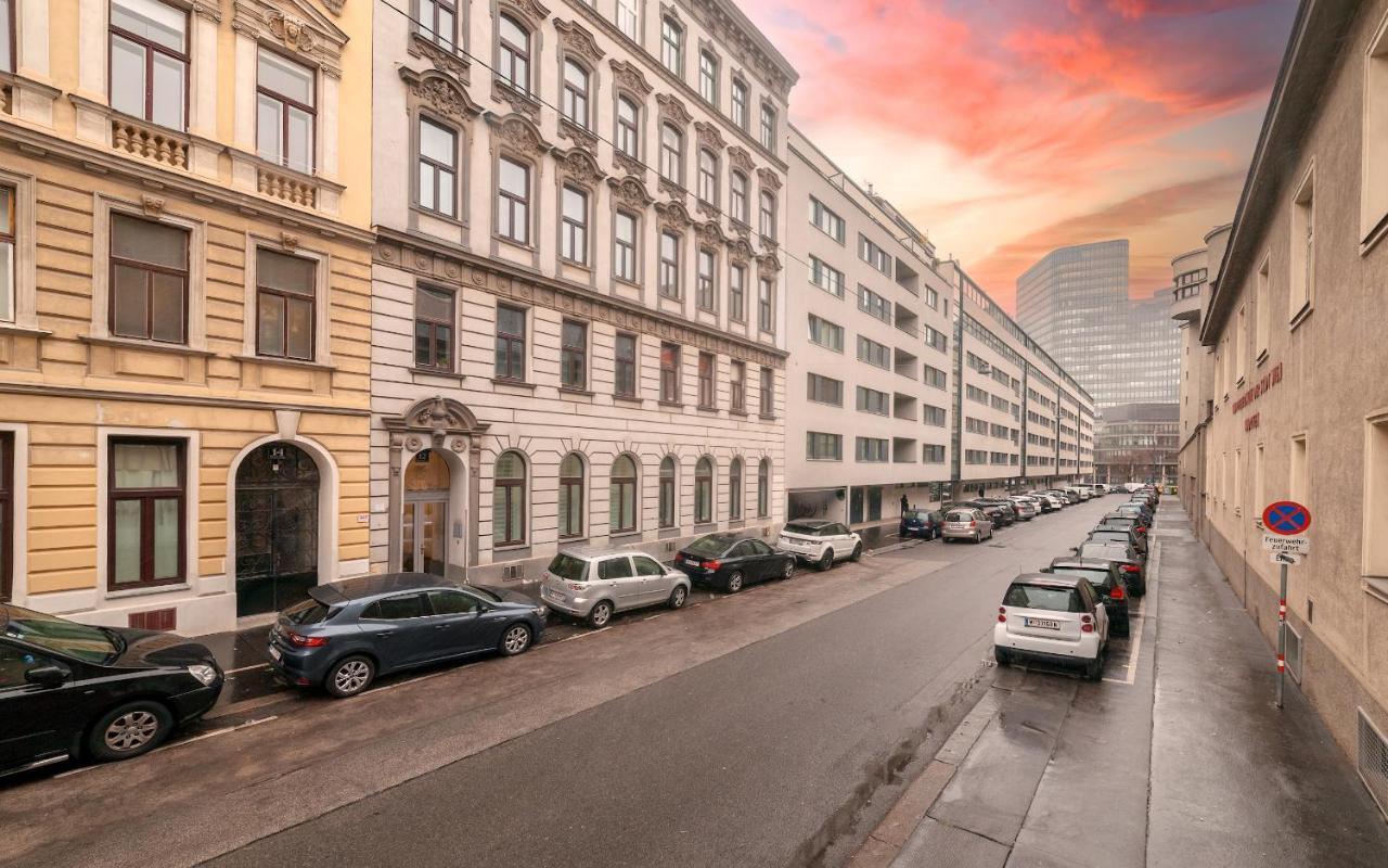 Malixa - Apartment In The Heart Of Vienna Next To Metro Bagian luar foto