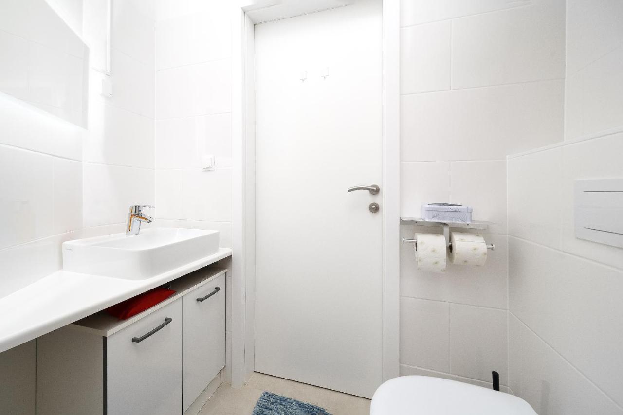 Malixa - Apartment In The Heart Of Vienna Next To Metro Bagian luar foto