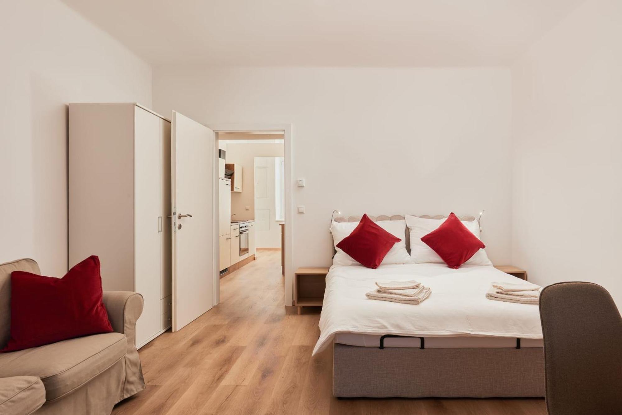 Malixa - Apartment In The Heart Of Vienna Next To Metro Bagian luar foto
